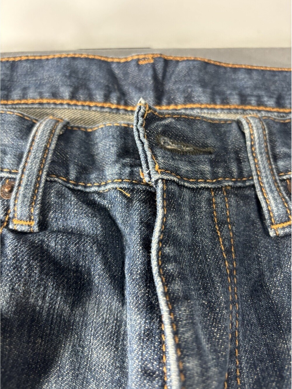 Levis 505 Jeans Mens 32x30 Blue Regular Straight American Workwear Medium Denim - Picture 4 of 15